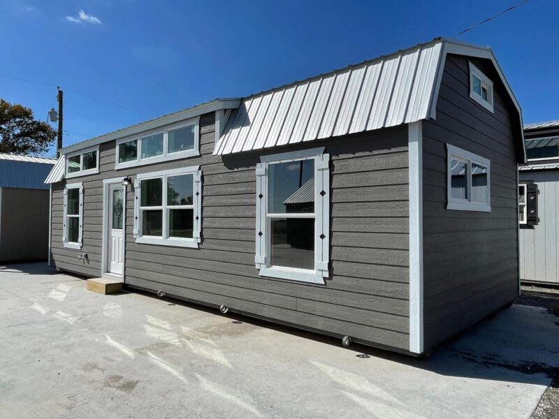 Starla Stock exterior