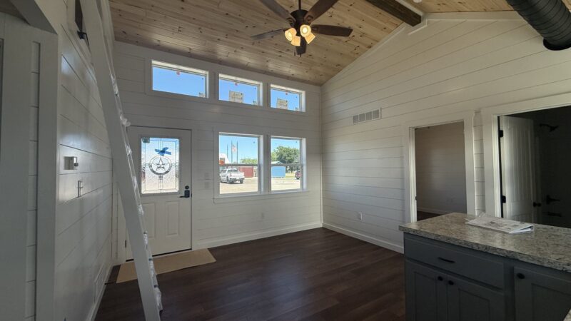 IHB and ICC Certified Cabin photo