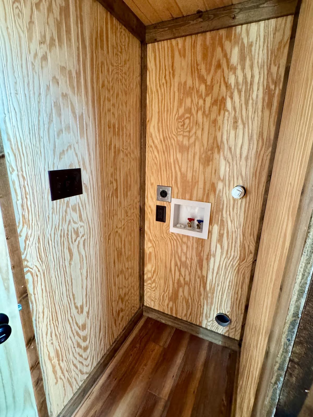 12x32 - 1bed-1bath Efficiency Cabin Model (384 sq.ft) - Image 12
